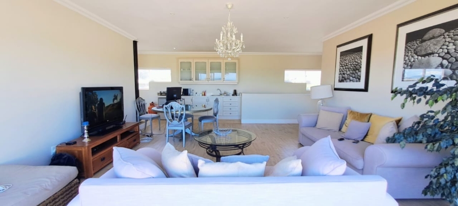 5 Bedroom Property for Sale in Sandbaai Western Cape